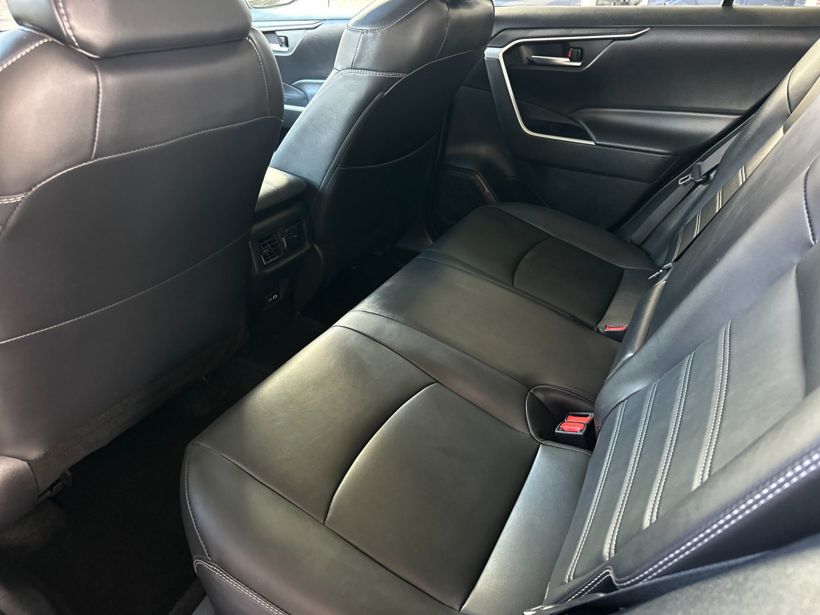 Used 2024 Toyota RAV4 XLE Premium FWD image 11