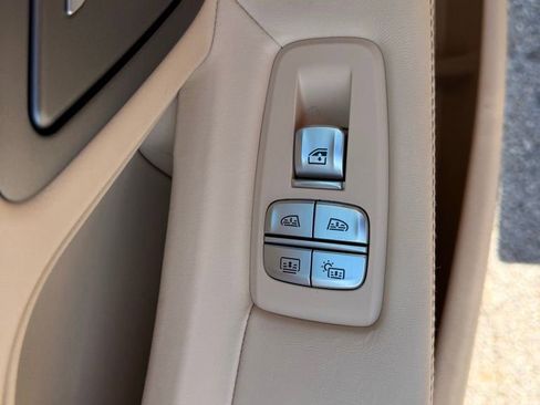Used 2020 BMW 740i w/ Luxury Rear Seating Package RWD image 24