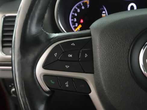 Used 2018 Jeep Grand Cherokee Limited AWD/4WD image 11