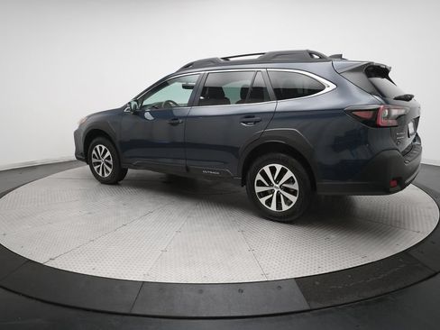 Used 2025 Subaru Outback Premium w/ Popular Package #1A AWD/4WD image 33