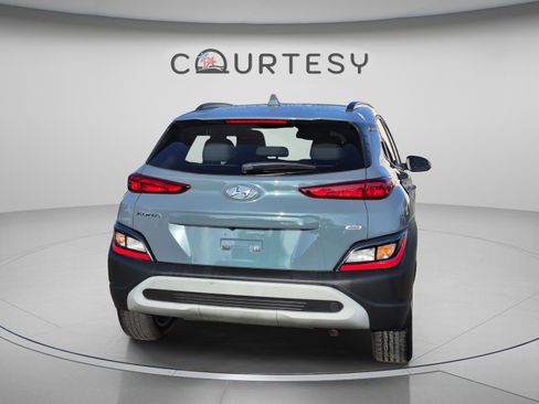 Certified 2022 Hyundai Kona SEL w/ Cargo Package AWD/4WD image 4