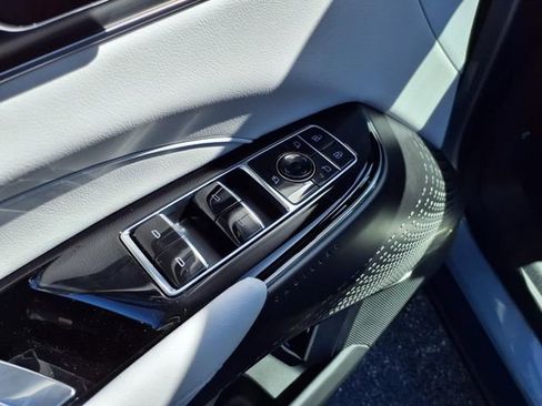 New 2025 Cadillac Lyriq Sport image 27