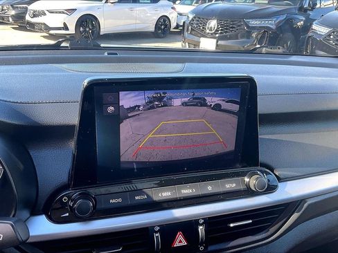 Used 2024 Kia Forte LXS image 18