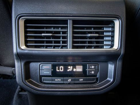 New 2026 Volkswagen Atlas SE image 46