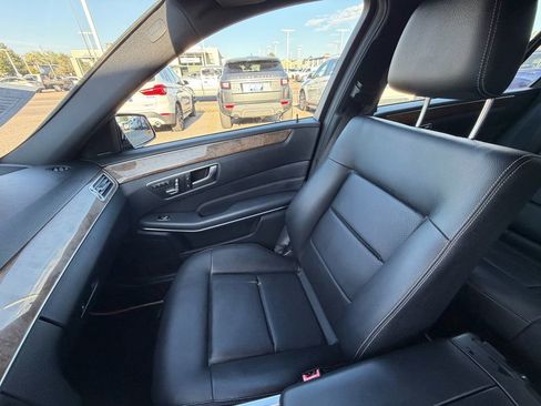 Used 2016 Mercedes-Benz E 350 4MATIC Sedan w/ Premium Package image 22