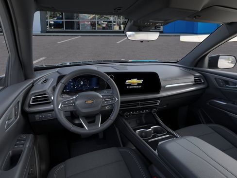 New 2026 Chevrolet Traverse LT w/ Driver Confidence Package FWD image 15