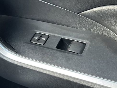 Used 2023 Toyota RAV4 LE image 22