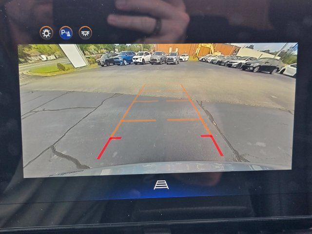 Used 2025 Chevrolet Equinox LT w/ Convenience Package II FWD image 29