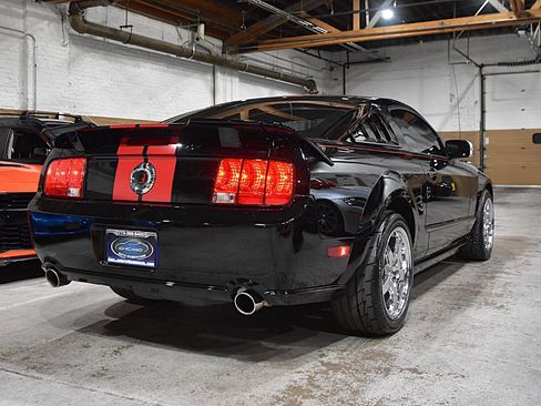 Used 2008 Ford Mustang GT RWD image 8