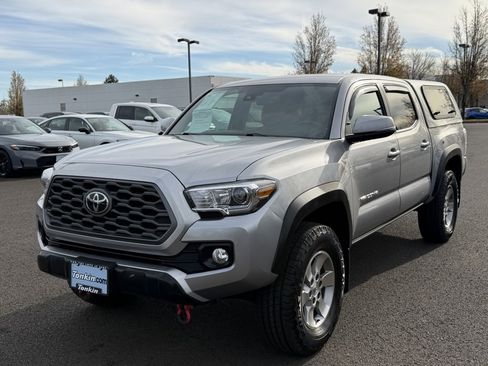 Used 2021 Toyota Tacoma TRD Off-Road image 4