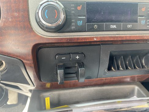 Used 2012 Ford F350 King Ranch w/ King Ranch w/Chrome Pkg AWD/4WD image 16