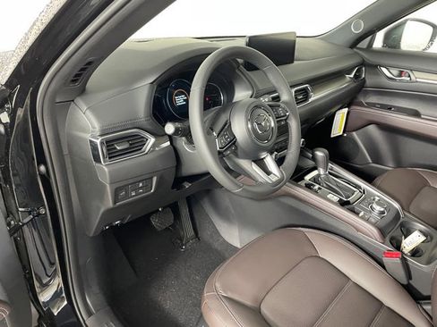 New 2025 MAZDA CX-5 Signature image 3