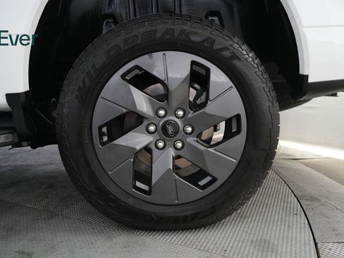 Used 2022 Ford F150 Lightning Lariat w/ Equipment Group 511A High AWD/4WD image 10