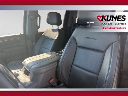 Used 2024 GMC Sierra 1500 Denali w/ Technology Package AWD/4WD image 16