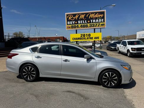 Used 2018 Nissan Altima 2.5 SV image 2