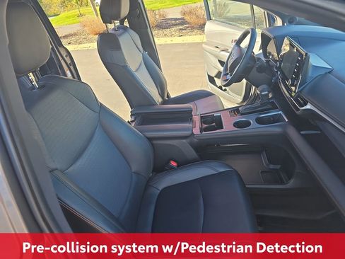 Certified 2022 Toyota Sienna XSE image 13