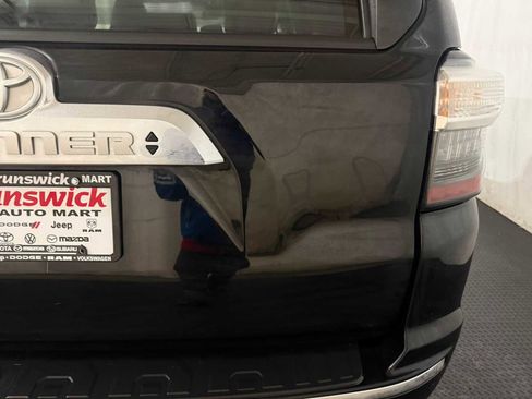 Certified 2024 Toyota 4Runner Limited image 18