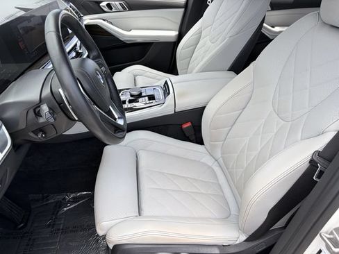 Certified 2024 BMW X5 xDrive40i AWD/4WD image 21