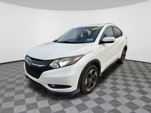 Used 2018 Honda HR-V EX-L image 2
