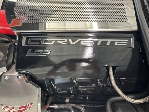 Used 2006 Chevrolet Corvette Convertible w/ Preferred Equipment Group RWD image 33