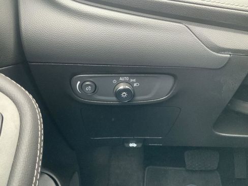 Used 2024 Buick Encore GX Preferred FWD image 30