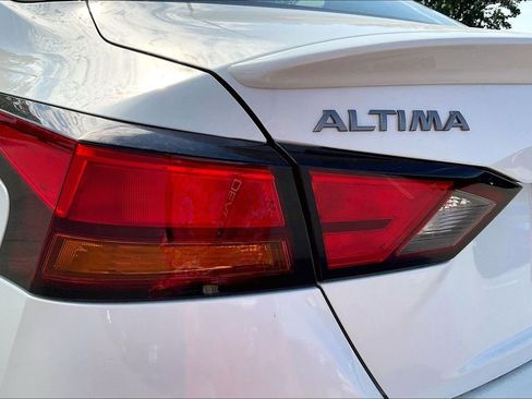 New 2025 Nissan Altima 2.5 SV w/ SV Special Edition Package image 36