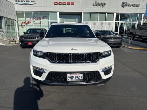 Certified 2024 Jeep Grand Cherokee Limited w/ Luxury Tech Group II image 2