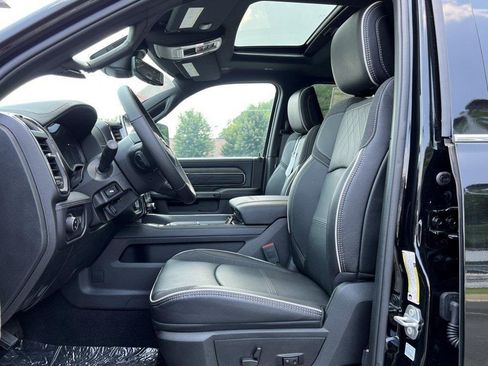 New 2025 RAM 2500 Limited image 15