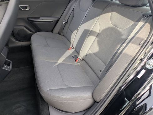 Used 2025 Kia K4 LXS image 26