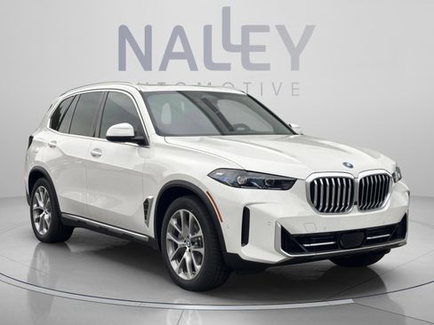 New 2026 BMW X5 xDrive50e w/ Premium Package AWD/4WD image 6