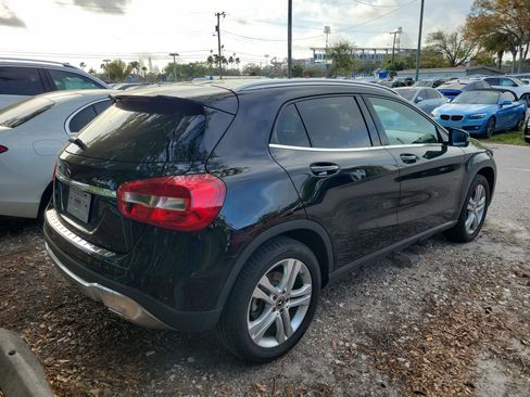 Certified 2018 Mercedes-Benz GLA 250 4MATIC image 3