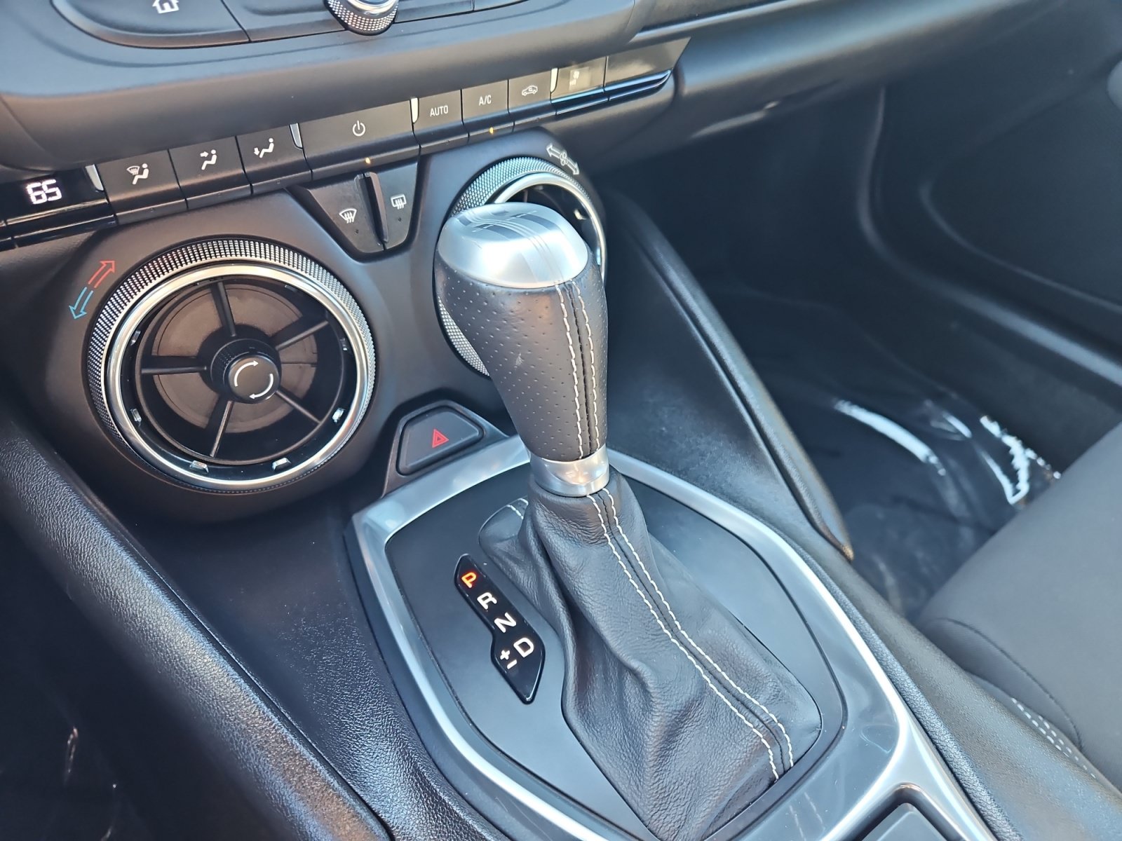 Used 2016 Chevrolet Camaro SS RWD image 20