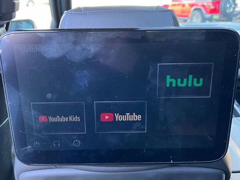 Used 2023 Cadillac Escalade ESV Sport w/ Touring Package image 14