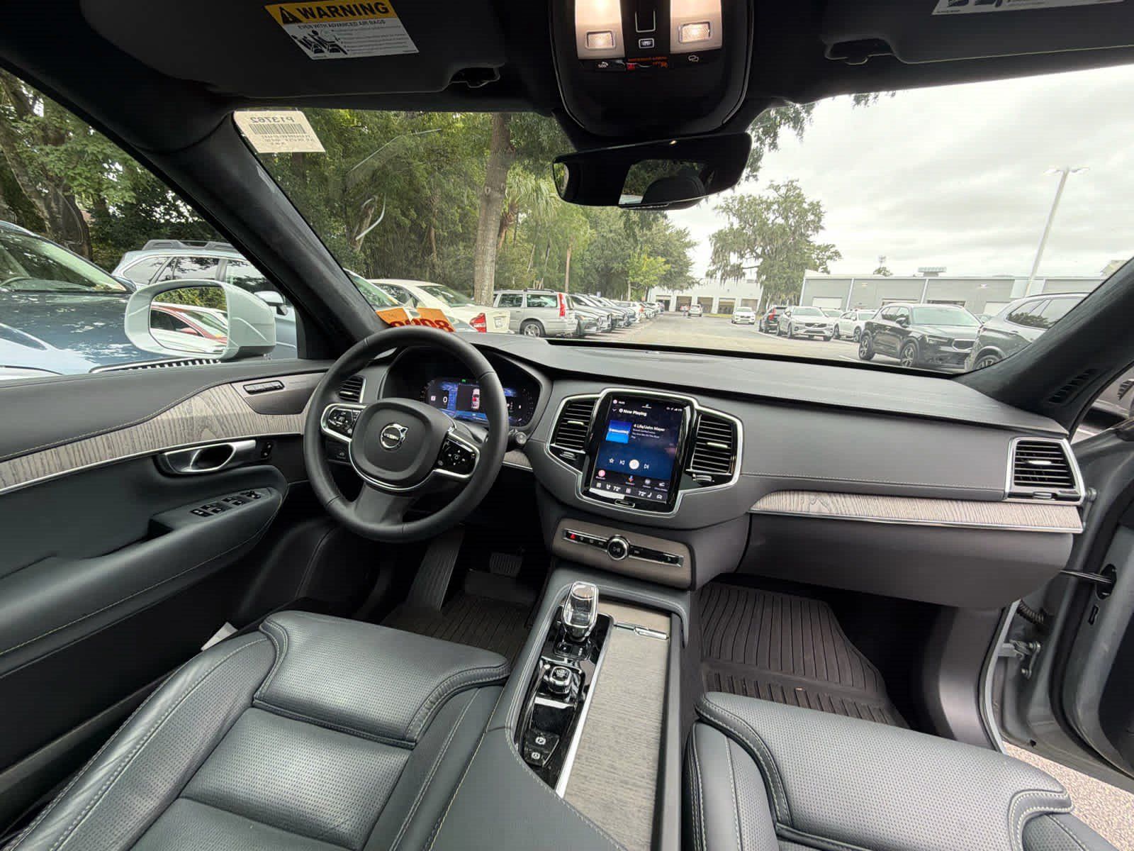 Used 2024 Volvo XC90 B6 Ultimate w/ Lounge Package AWD/4WD image 19