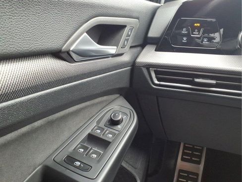 Certified 2025 Volkswagen GTI SE FWD image 23
