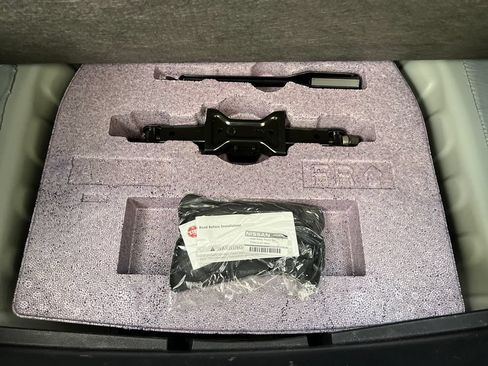 Used 2025 Nissan Altima 2.5 SV FWD image 37