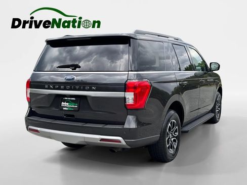 Used 2024 Ford Expedition XLT AWD/4WD image 5