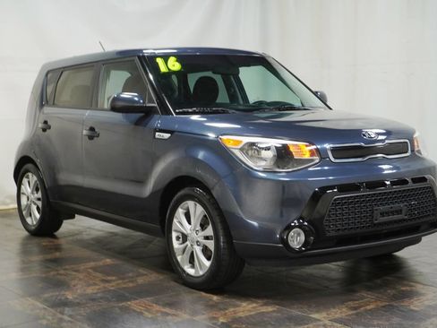 Used 2016 Kia Soul + FWD image 1