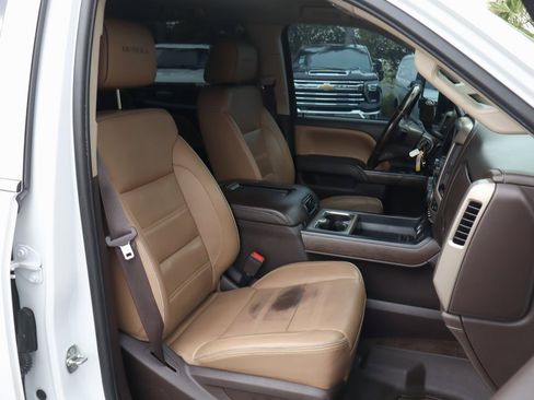 Used 2017 GMC Sierra 3500 Denali w/ Duramax Plus Package image 53