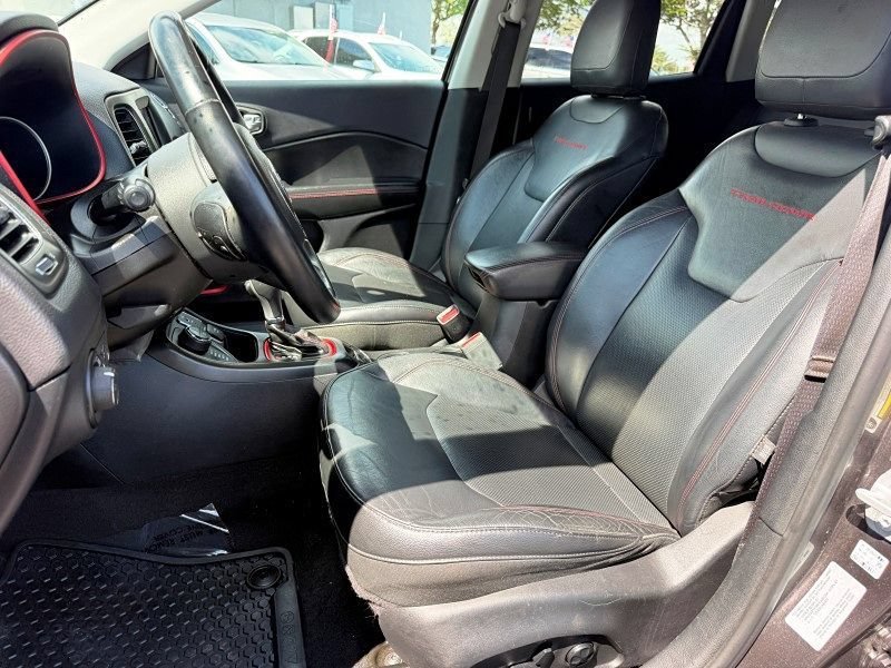Used 2018 Jeep Compass Trailhawk w/ Leather Interior Group AWD/4WD image 13