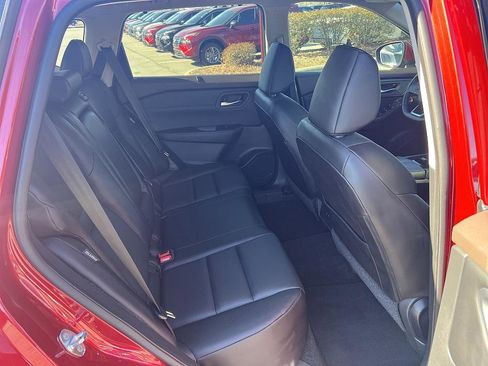 Certified 2023 Nissan Rogue SV w/ SV Premium Package image 21