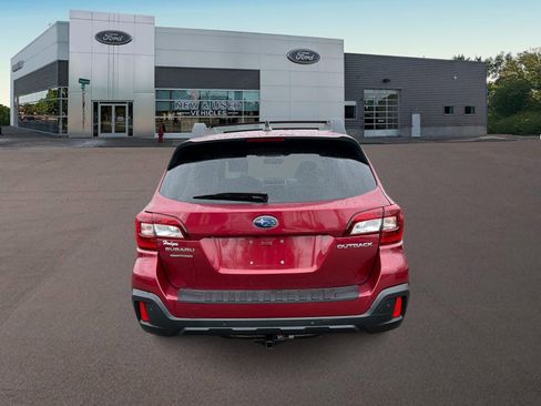 Used 2018 Subaru Outback 2.5i Limited AWD/4WD image 10