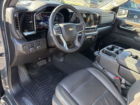 Certified 2025 Chevrolet Silverado 1500 LT w/ Z71 Off-Road Package image 13