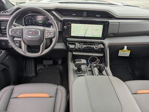 New 2026 GMC Sierra 1500 AT4 w/ AT4 Premium Package AWD/4WD image 4