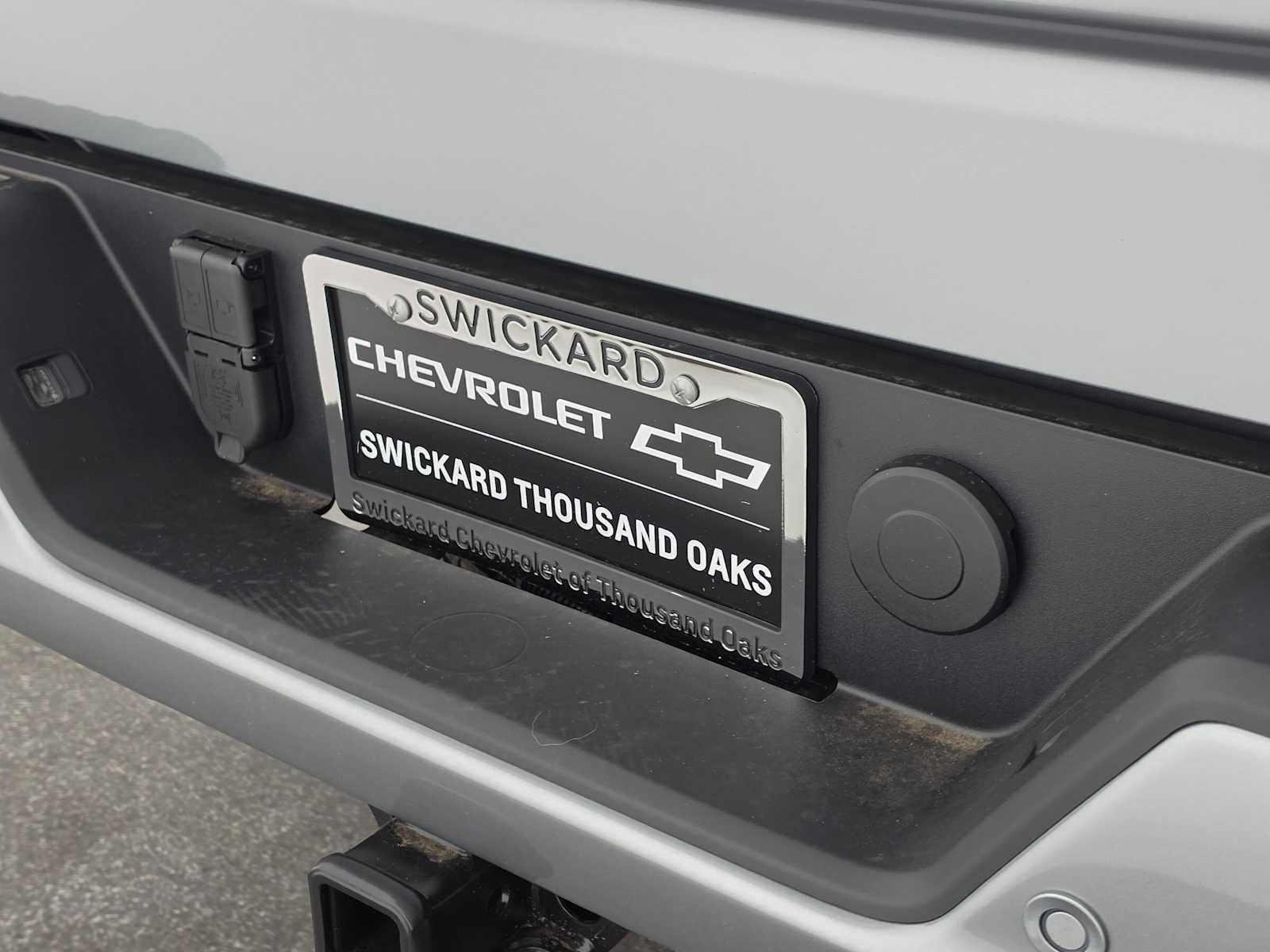 New 2026 Chevrolet Silverado 1500 RST w/ Redline Edition AWD/4WD image 13