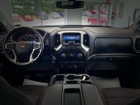 Used 2021 Chevrolet Silverado 1500 LT AWD/4WD image 20