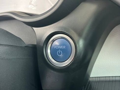 Used 2024 Toyota Sienna XSE FWD image 21
