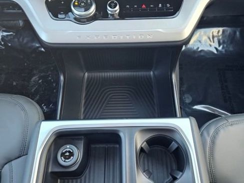 New 2026 Ford Expedition Max Active image 13