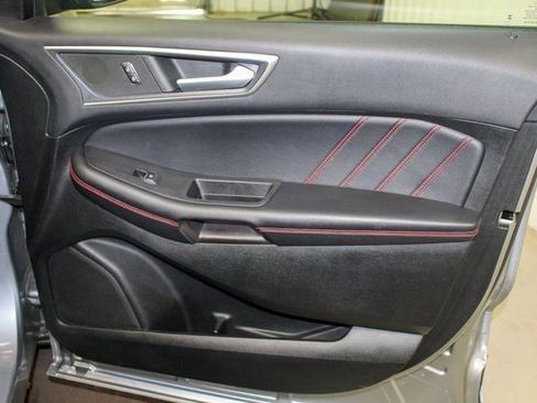 Used 2022 Ford Edge ST-Line image 15