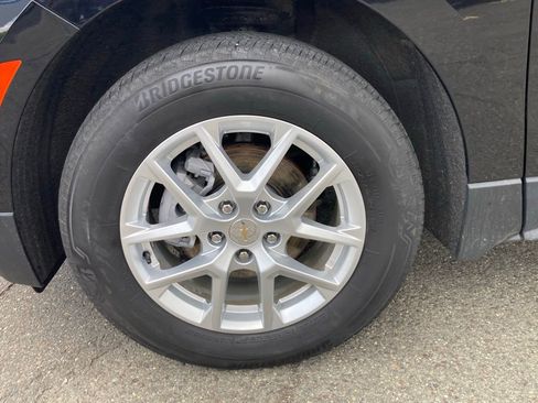Used 2024 Chevrolet Equinox LT AWD/4WD image 19